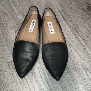 Steve madden flats size 6.5black and leather. Barely worn